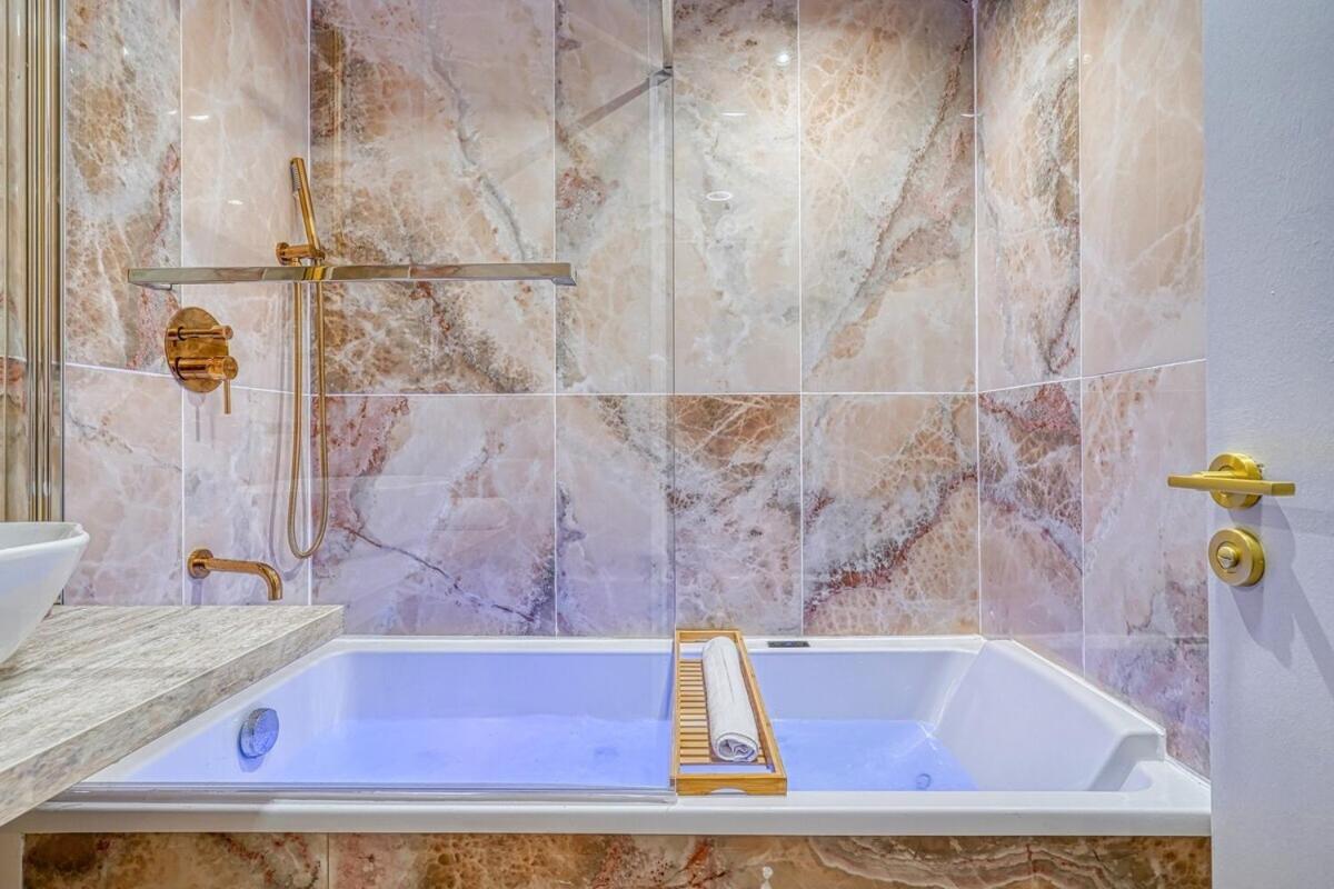 Melody Suite In Paris Courbevoie Bagian luar foto